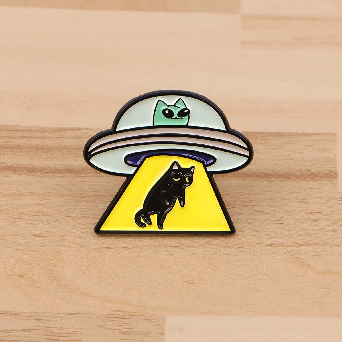 UFO Pinz